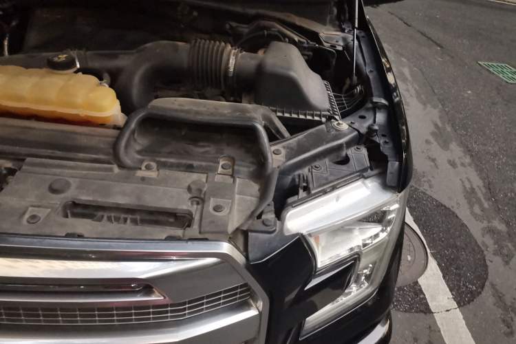 Used Ford F-150  Engine Bay Left