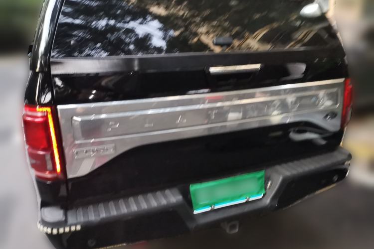 Used Ford F-150  Trunk