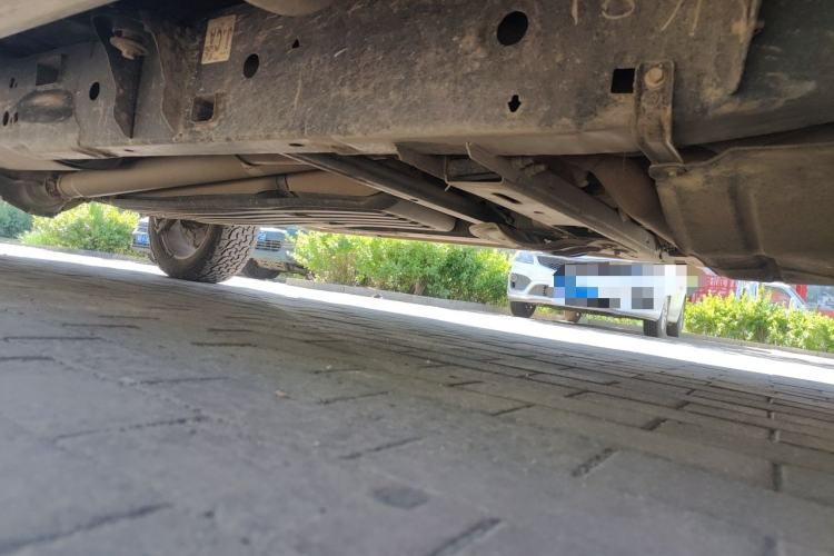 Used Ford F-150  Chassis Front Right