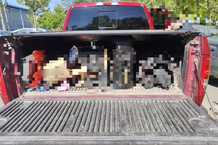 Used Ford F-150  Trunk