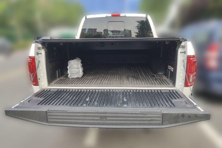 Used Ford F-150  Trunk