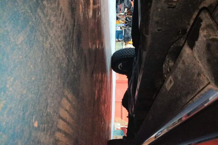 Used Ford F-150  Chassis Front Left