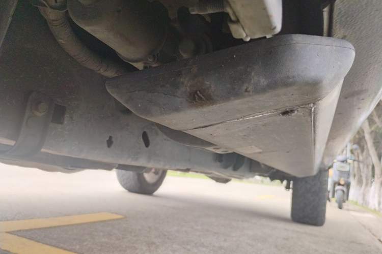 Used Ford F-150  Chassis Front Left
