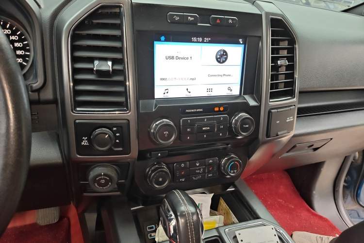 Used Ford F-150  Audio And AC Panel