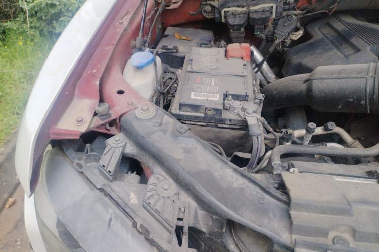 Used Ford F-150  Engine Bay Right