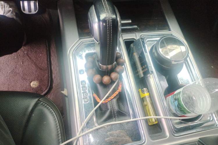 Used Ford F-150  Gear Lever