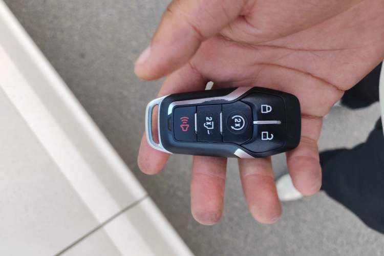 Used Ford F-150  Vehicle Key