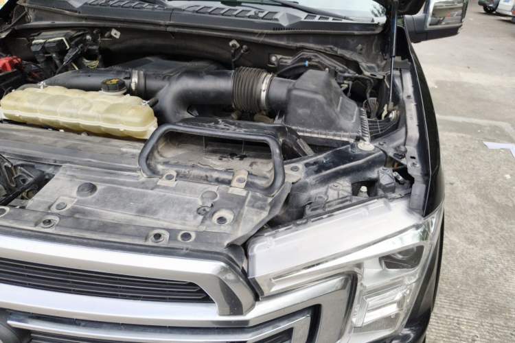 Used Ford F-150  Engine Bay Left