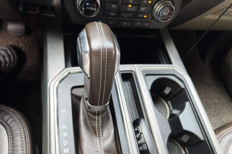 Used Ford F-150  Gear Lever