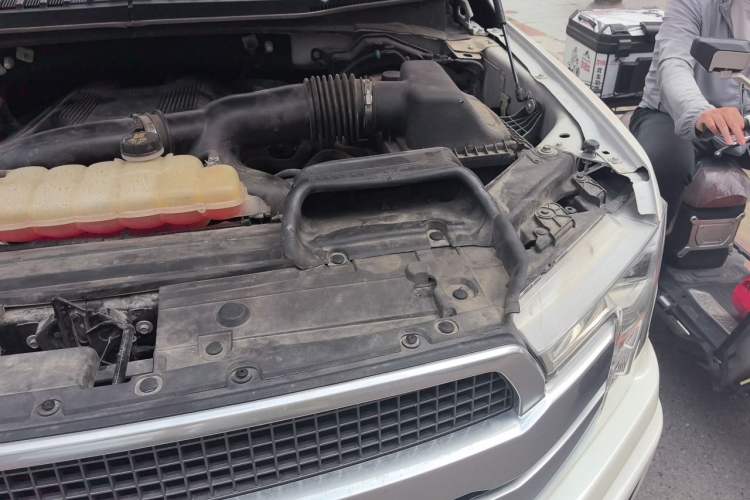 Used Ford F-150  Engine Bay Left