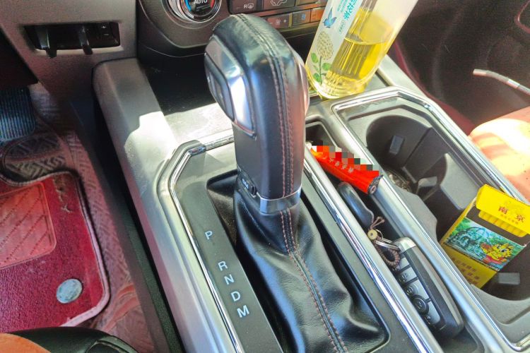 Used Ford F-150  Gear Lever