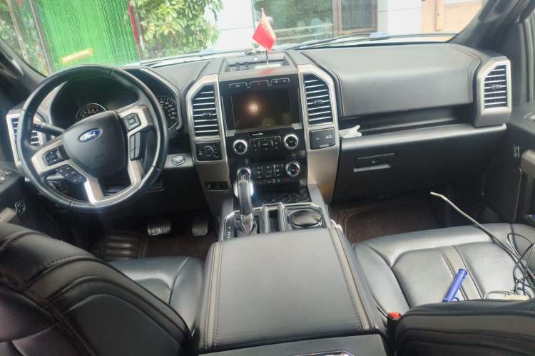 Used Ford F-150  Center Console