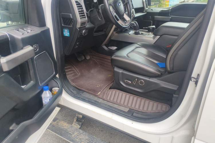 Used Ford F-150  Driver Seat