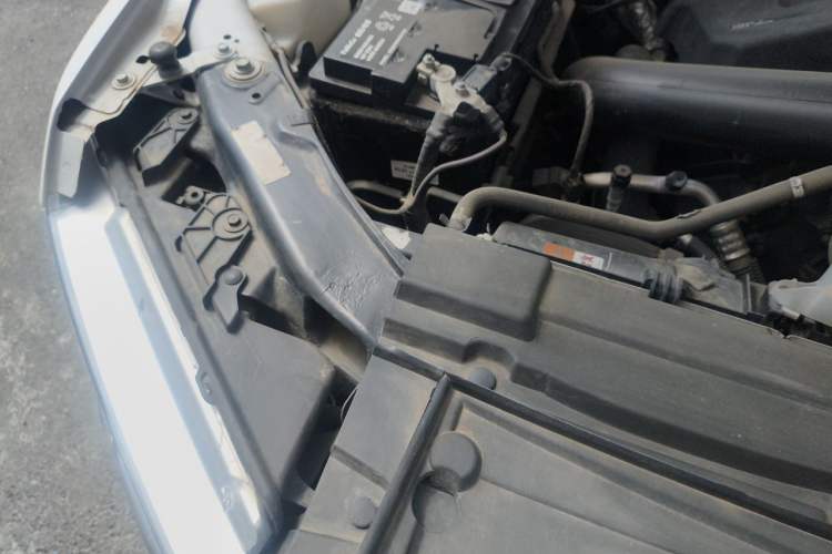 Used Ford F-150  Engine Bay Right