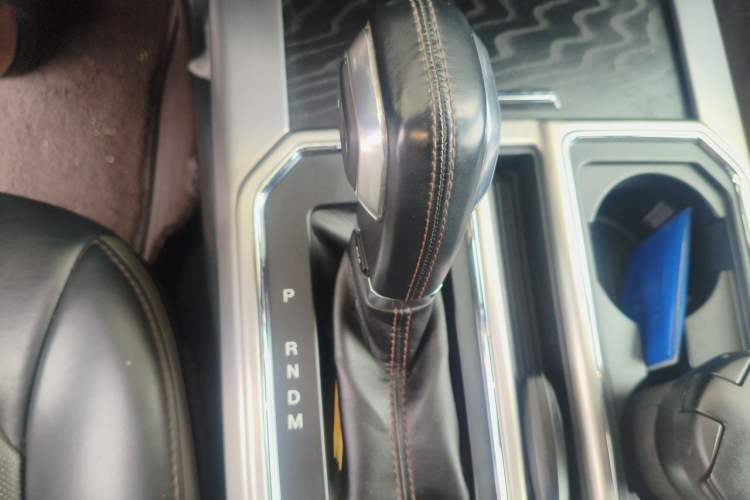 Used Ford F-150  Gear Lever