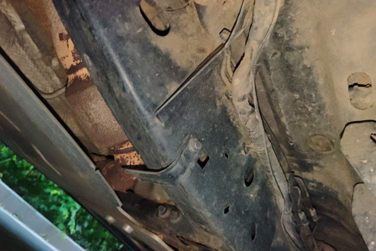 Used Ford F-150  Chassis Front Left