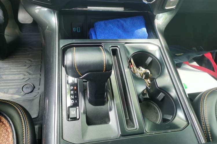 Used Ford F-150  Gear Lever