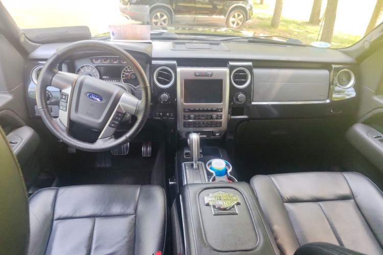Used Ford F-150 Raptor 2011 6.2L Harley-Davidson Center Console