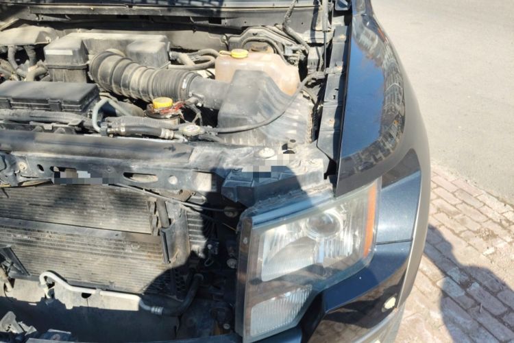 Used Ford F-150 Raptor 2011 6.2L Harley-Davidson Engine Bay Left