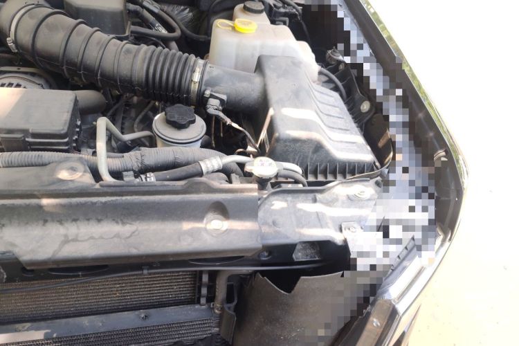 Used Ford F-150 Raptor 2011 6.2L Harley-Davidson Engine Bay Left