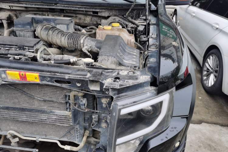 Used Ford F-150 Raptor 2011 6.2L SVT Raptor SuperCrew Engine Bay Left