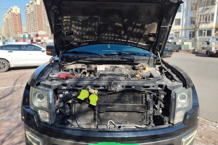 Used Ford F-150 Raptor 2011 6.2L Harley-Davidson Engine Bay