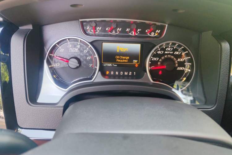 Used Ford F-150 Raptor 2011 6.2L Harley-Davidson Odometer Close Up