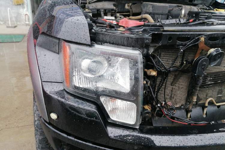 Used Ford F-150 Raptor 2011 6.2L SVT Raptor SuperCrew Right Front Headlight
