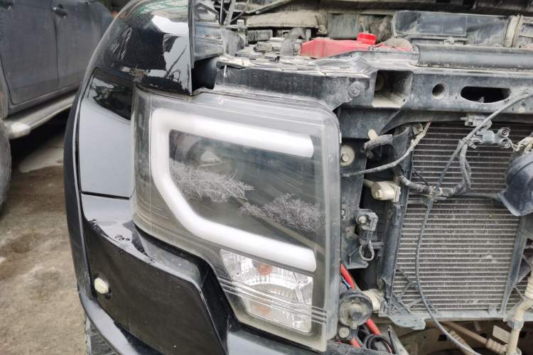Used Ford F-150 Raptor 2011 6.2L SVT Raptor SuperCrew Right Front Headlight