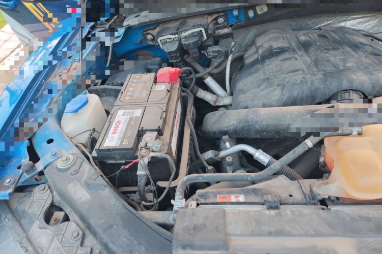 Used Ford F-150 Raptor 2011 6.2L SVT Raptor SuperCab Engine Bay Right