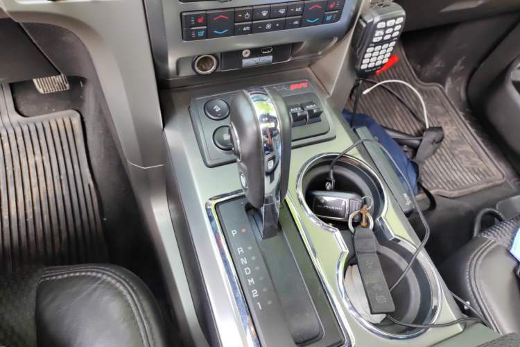 Used Ford F-150 Raptor 2011 6.2L SVT Raptor SuperCrew Gear Lever