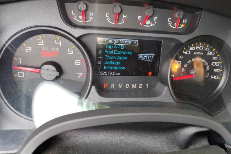 Used Ford F-150 Raptor 2011 6.2L SVT Raptor SuperCrew Odometer Close Up