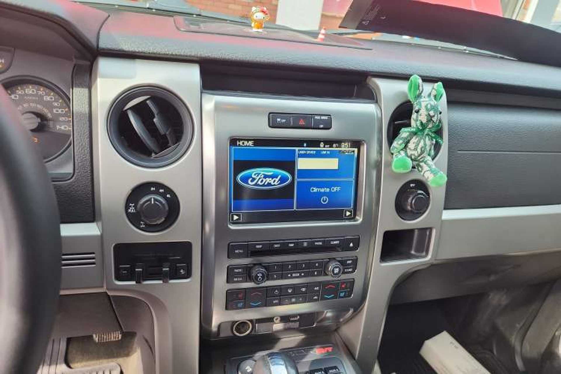 Used Ford F-150 Raptor  Audio And AC Panel