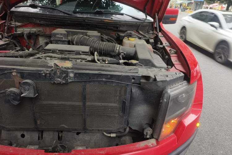 Used Ford F-150 Raptor  Engine Bay Left