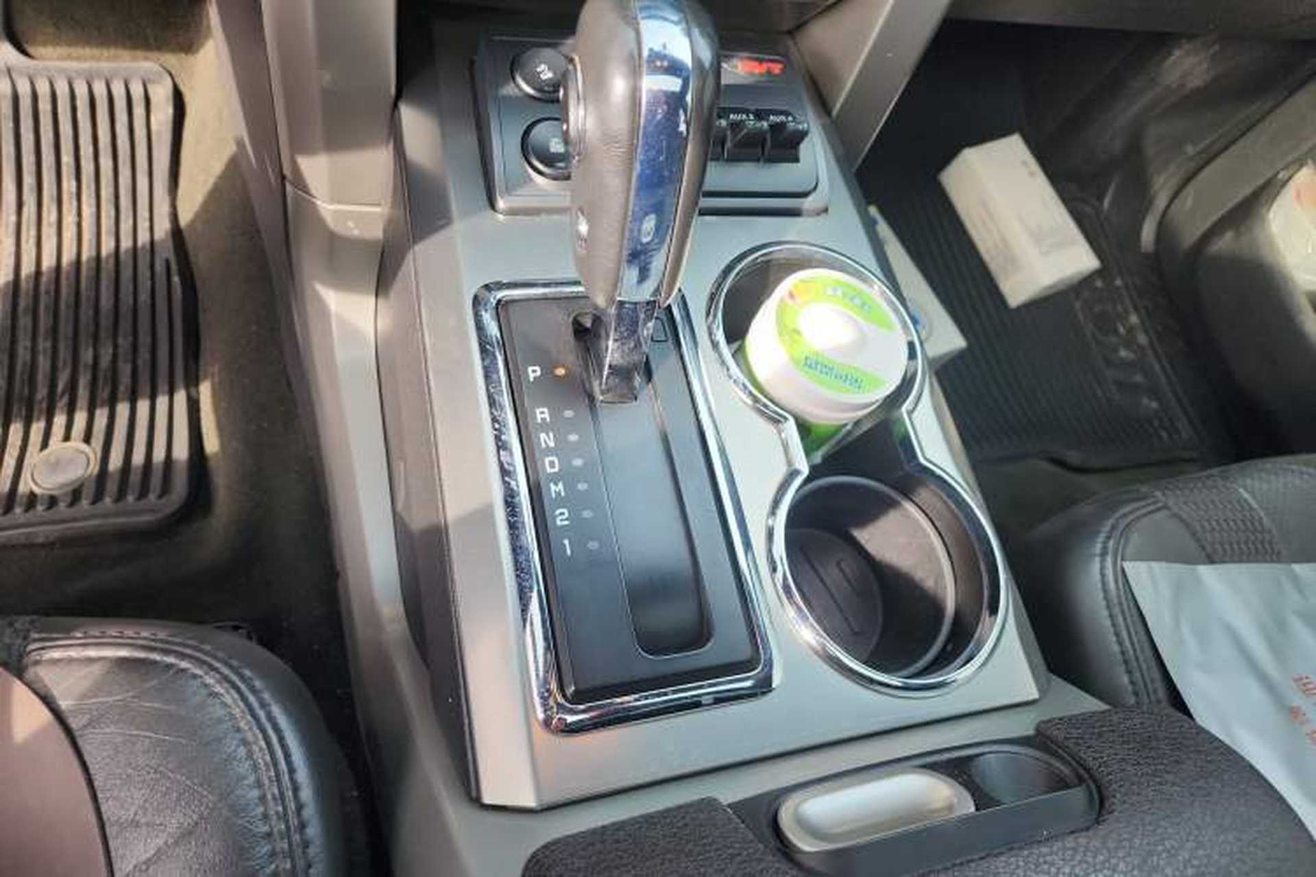 Used Ford F-150 Raptor  Gear Lever