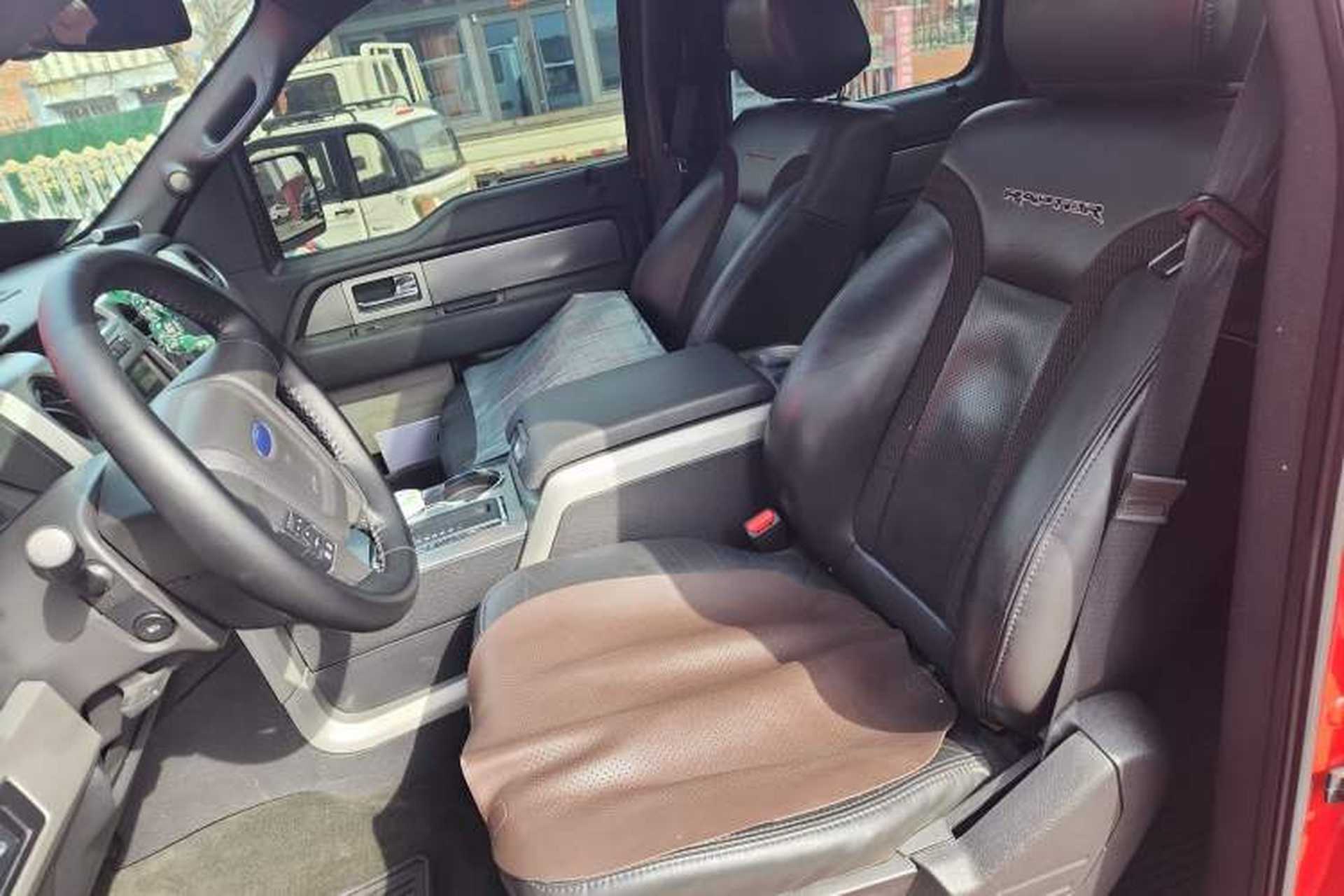 Used Ford F-150 Raptor  Left Front Seat
