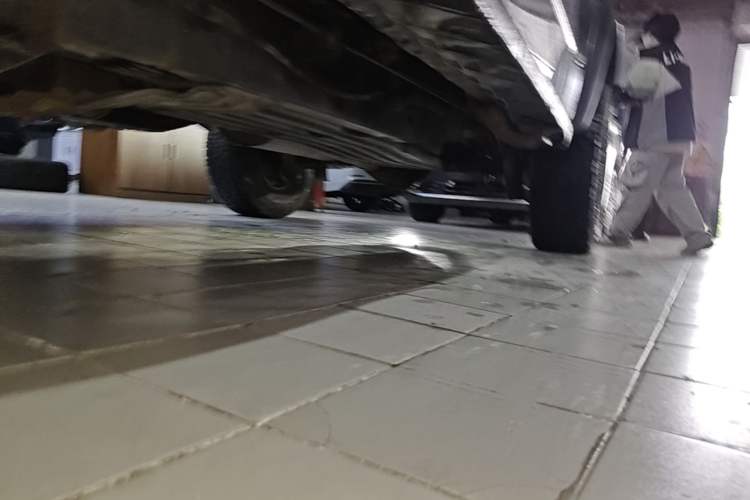 Used Ford F-150 Raptor  Chassis Front Left