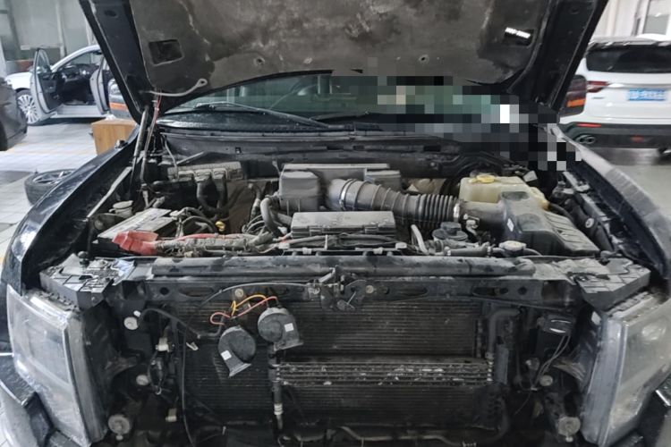 Used Ford F-150 Raptor  Engine Bay