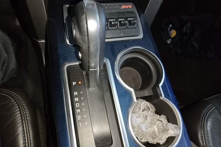 Used Ford F-150 Raptor  Gear Lever