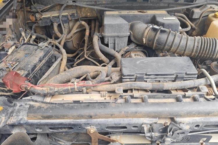Used Ford F-150 Raptor 2014 6.2L U.S. Version Engine Bay