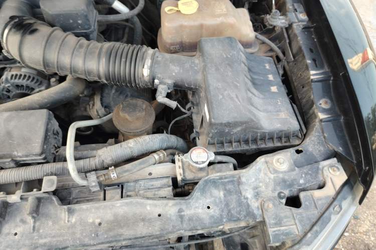 Used Ford F-150 Raptor 2014 6.2L U.S. Version Engine Bay Left