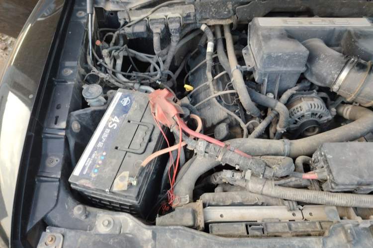 Used Ford F-150 Raptor 2014 6.2L U.S. Version Engine Bay Right