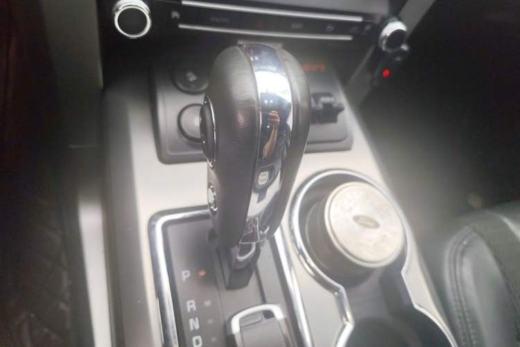 Used Ford F-150 Raptor  Gear Lever