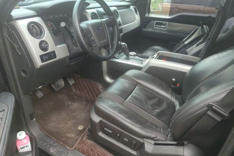Used Ford F-150 Raptor  Left Front Seat