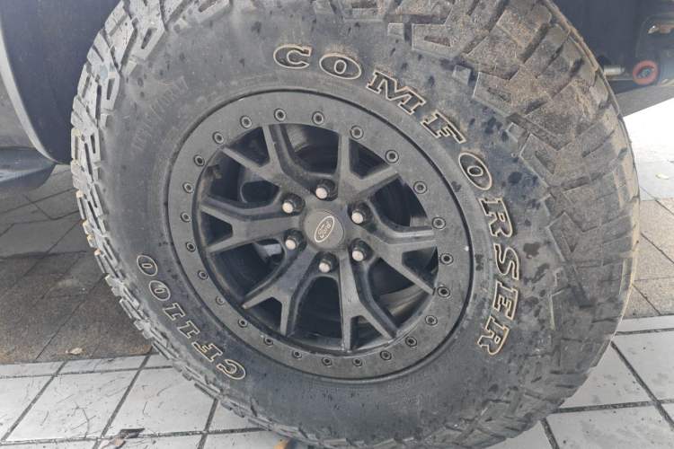 Used Ford F-150 Raptor 2014 6.2L U.S. Version Right Front Wheel Hub