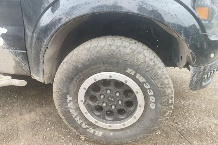 Used Ford F-150 Raptor  Right Front Wheel Hub