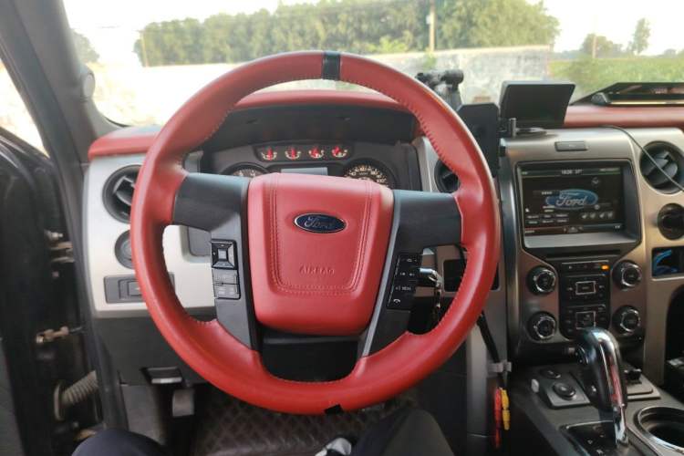 Used Ford F-150 Raptor 2014 6.2L U.S. Version Steering Wheel