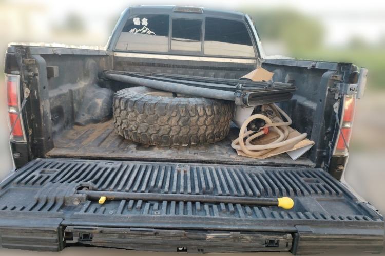 Used Ford F-150 Raptor 2014 6.2L U.S. Version Trunk