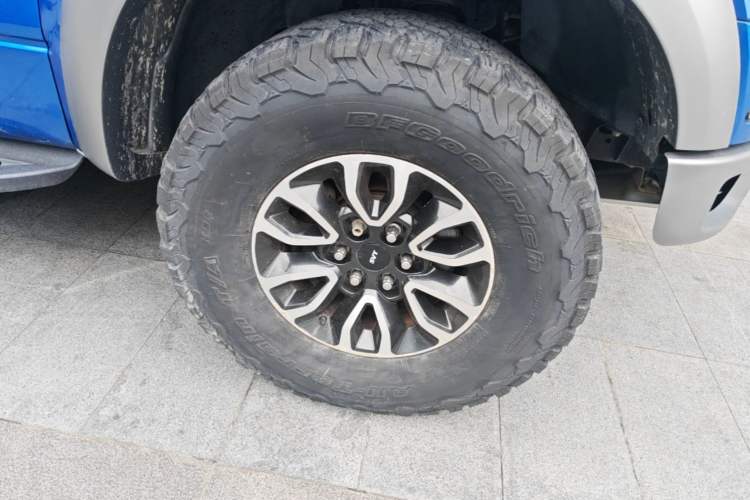 Used Ford F-150 Raptor 2014 6.2L U.S. Version Right Front Wheel Hub