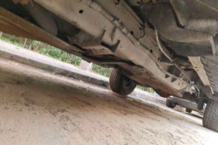 Used Ford F-150 Raptor  Chassis Front Left